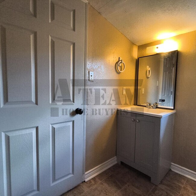 Foto del edificio - House For Rent