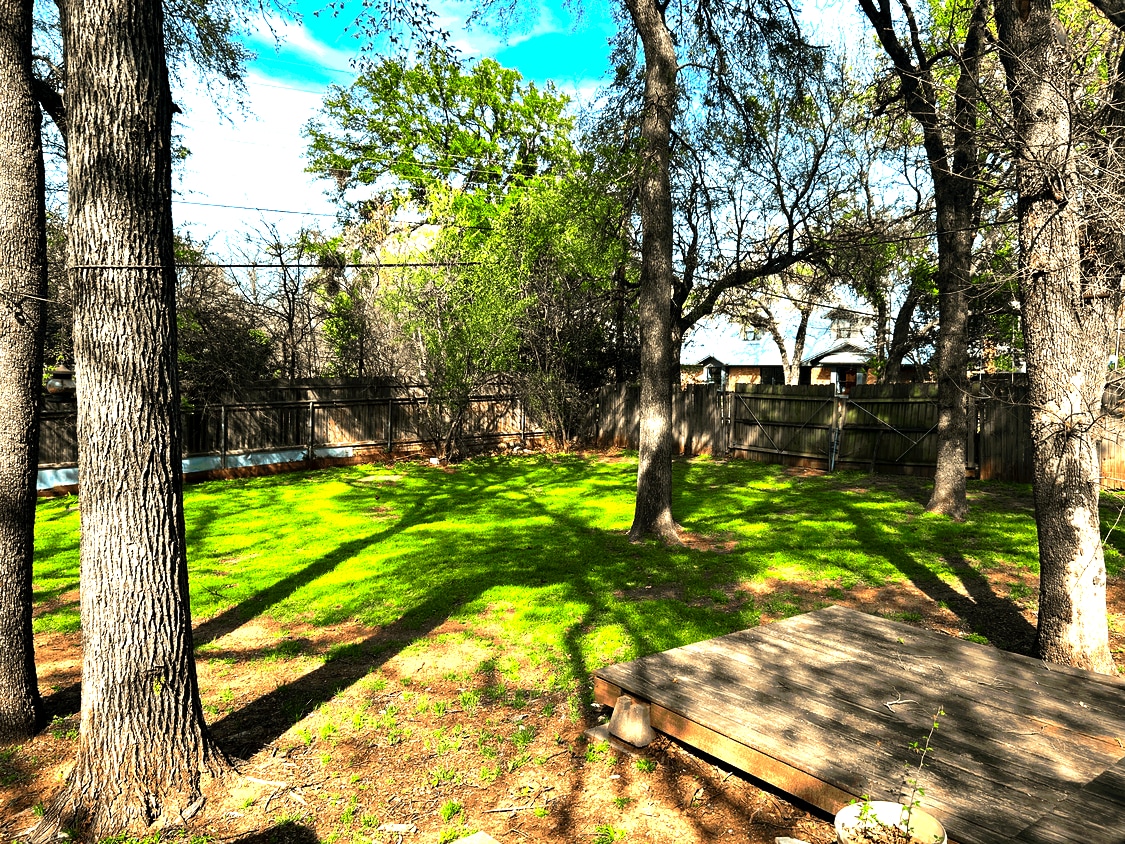 Photo - 1220 Harris Ave (Hurst, TX)