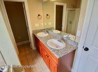 Building Photo - 3 br, 2 bath House - 410 Poplar Blvd