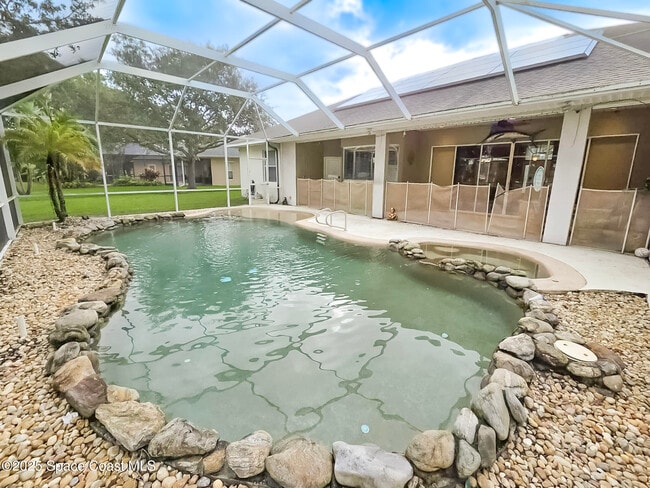 Foto del edificio - 949 SE Gardenbrook Ct