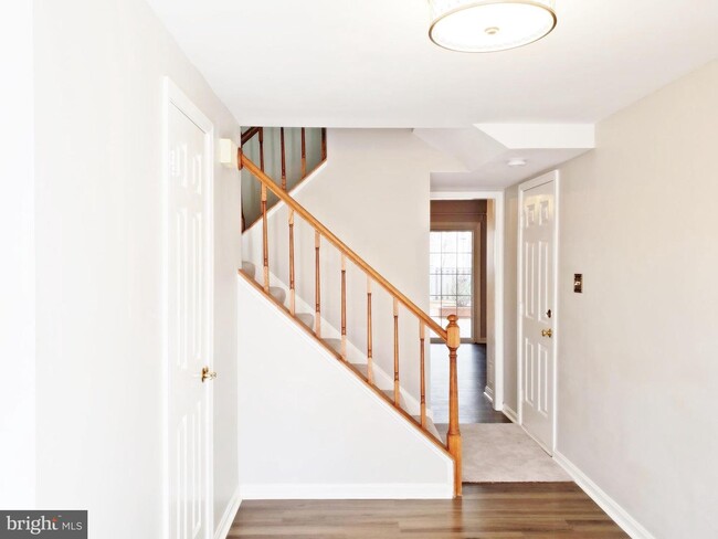 Foto del edificio - 9382 Tucker Woods Ct