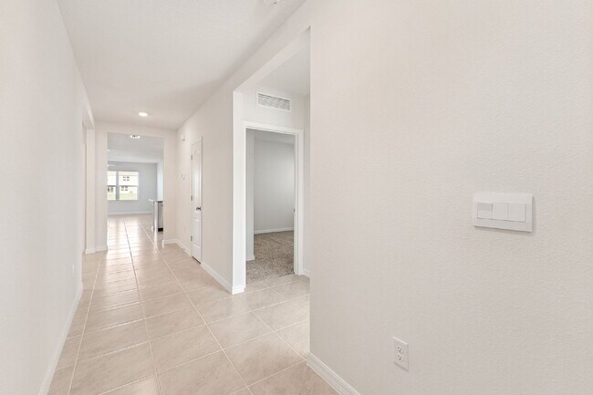 Foto del edificio - Brand New 4-Bed Waterfront Retreat in New Smyrna Beach