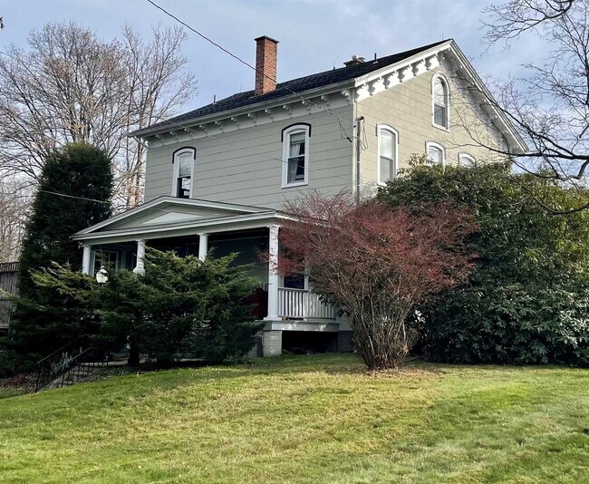 Building Photo - 10 N Randolph Ave