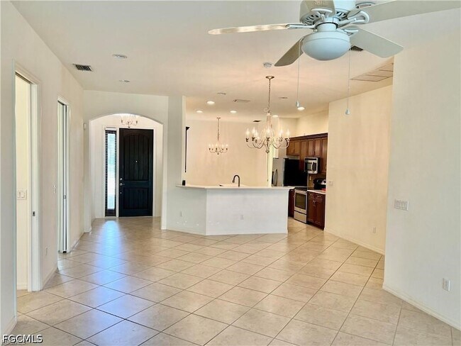 Building Photo - 11108 Esteban Dr