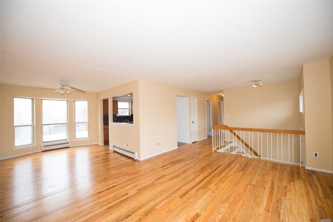 Building Photo - 2480 7th Ave
