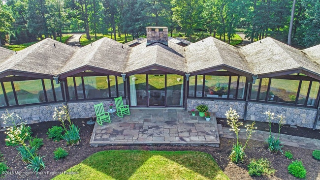 Building Photo - 24 Eagle Ridge Way