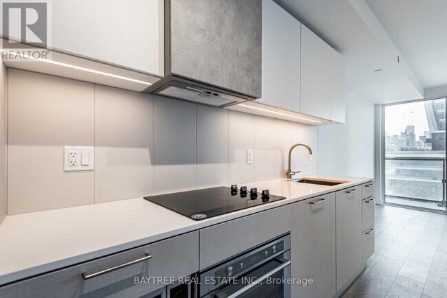 Photo du bâtiment - 19 Western Battery Rd