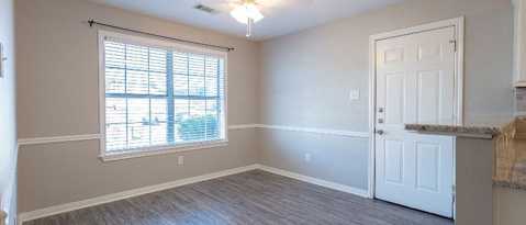 Building Photo - 1625 Rock Hollow Loop