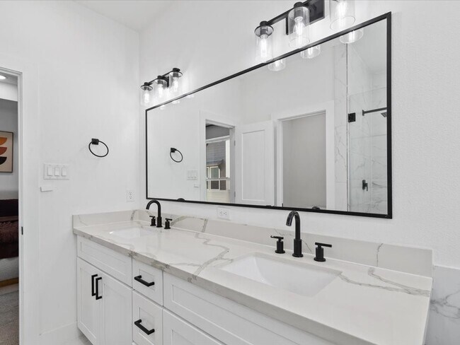 Foto del edificio - 3026 Live Oak St