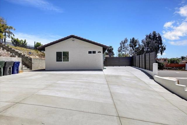 Building Photo - 1509 W Knapp Dr