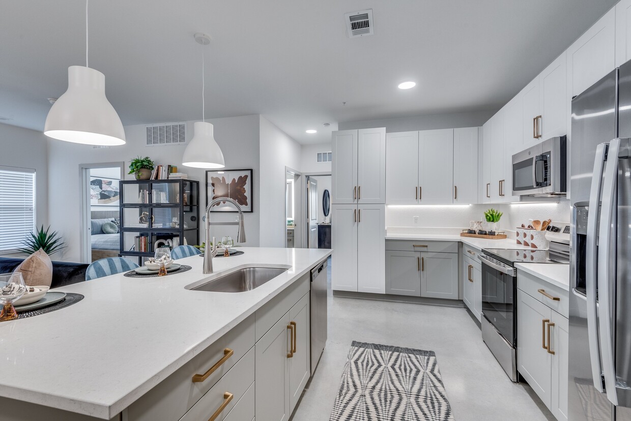 Primary Photo - Strata