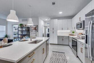 Building Photo - Strata