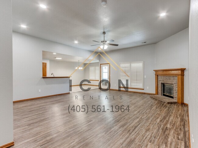 Foto del edificio - 313 E Plantation Terrace