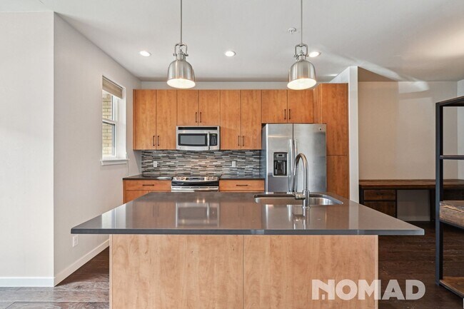 Building Photo - Updated 1-Bed, 1-Bath with wood floors and...