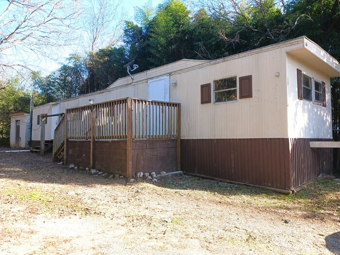 Foto principal - Renovated Three Bedroom Mobile Home for Re...