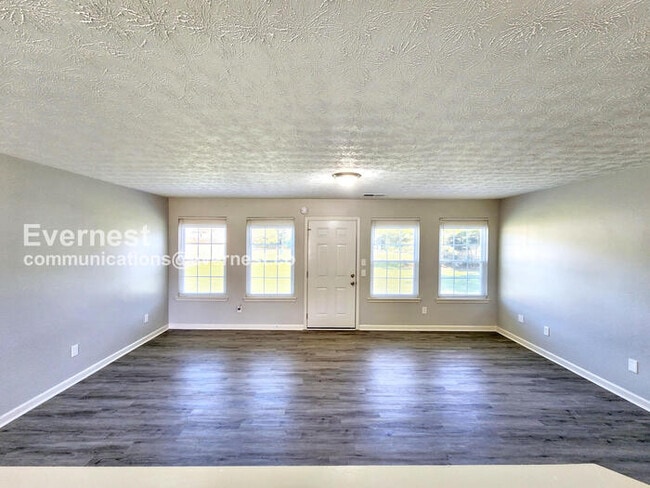 Building Photo - 1020 Joseph Ln