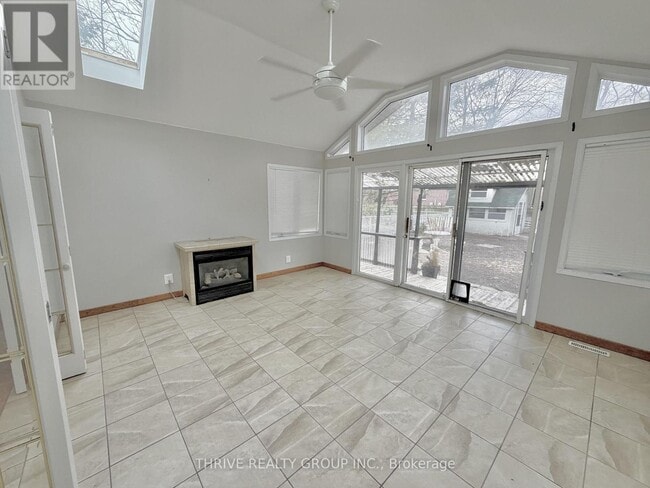 Building Photo - 217 Platt's Ln