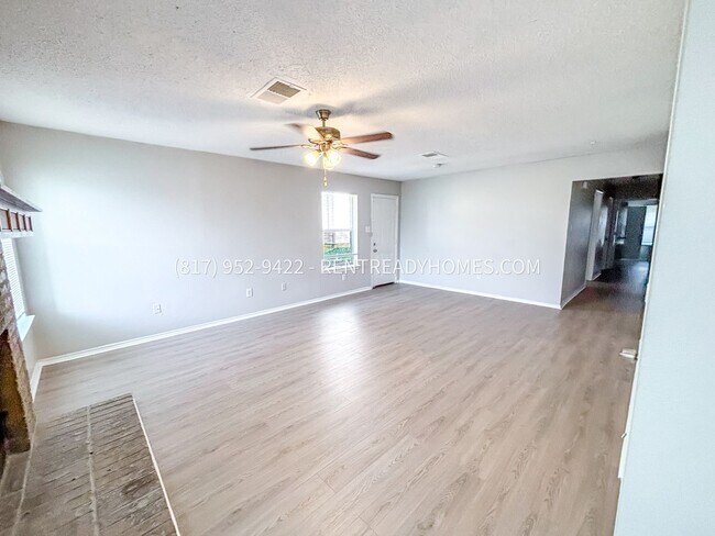 Building Photo - 3409 Republic Dr