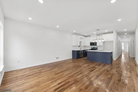 Building Photo - 121 Osborne Terrace