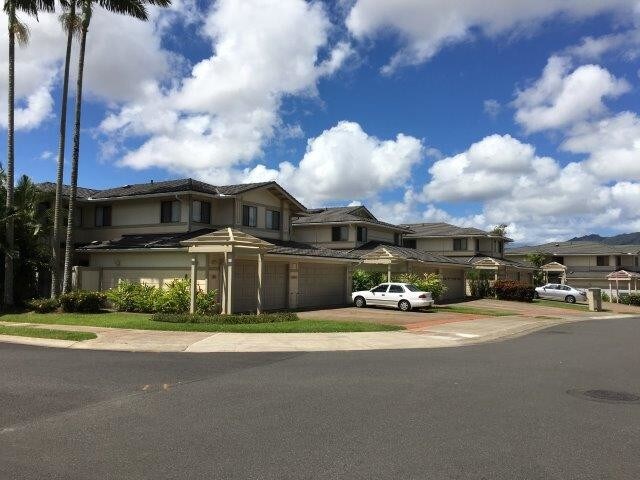 Primary Photo - 95-277-277 Ahiku St