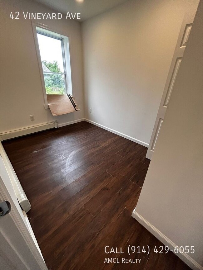 Photo - 42 Vineyard Ave Apartment