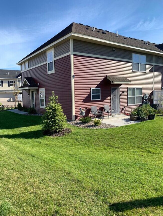 Building Photo - 4863 Martingale Dr