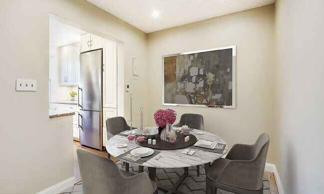 Foto del edificio - "Charming 2-Bedroom Gem in Cabin John – Yo...