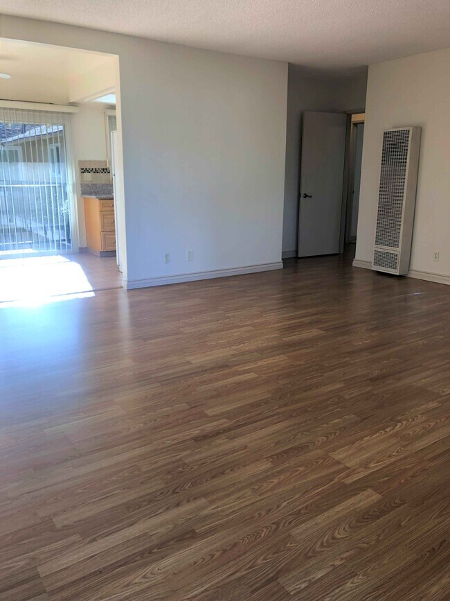 Foto del edificio - 2619 Greenfield Ave