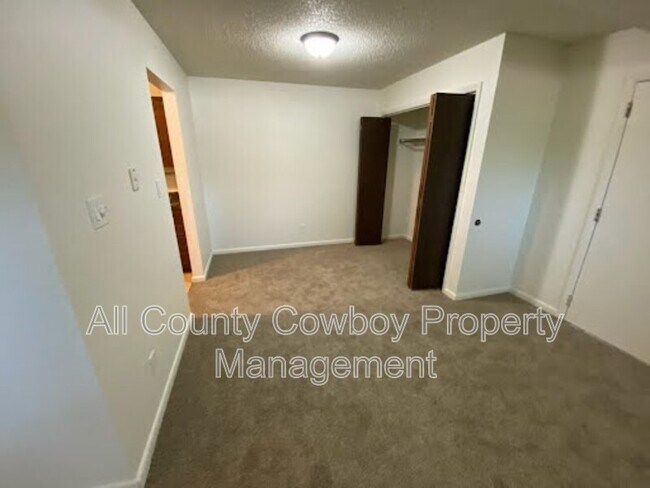Foto del edificio - 267 N 8th St