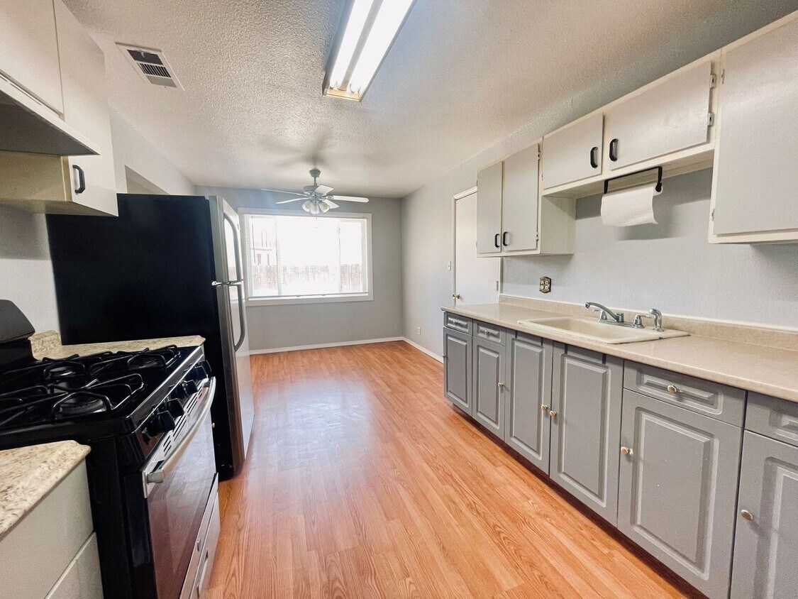 Foto principal - Thesta Treasure: Your Fresno Dream Home Aw...