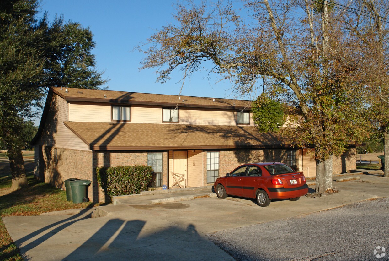 Foto del edificio - 9650 Hillview Dr