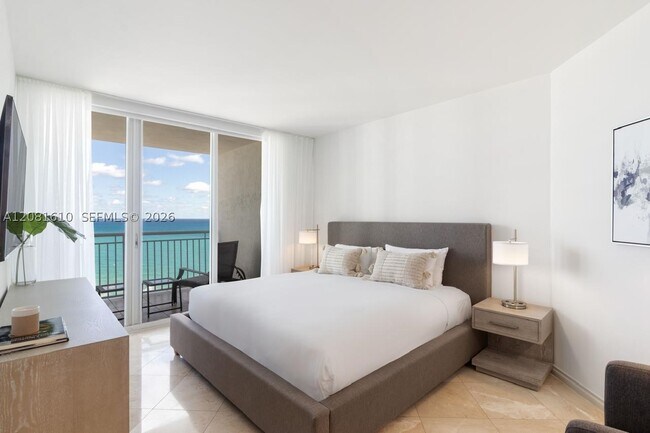 Foto del edificio - 17375 Collins Ave