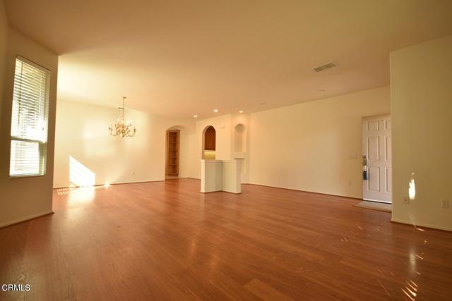 Building Photo - 1811 Red Robin Pl