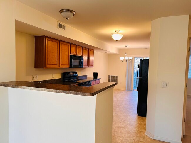 Kitchen - 3064 Schoolhouse