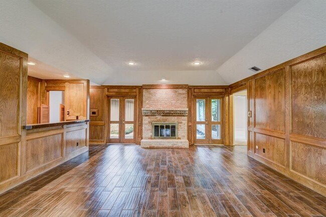 Foto del edificio - 3214 Freshmeadows Dr