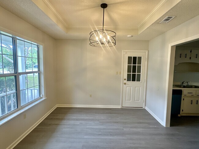 Foto del edificio - 334 Sawgrass Dr