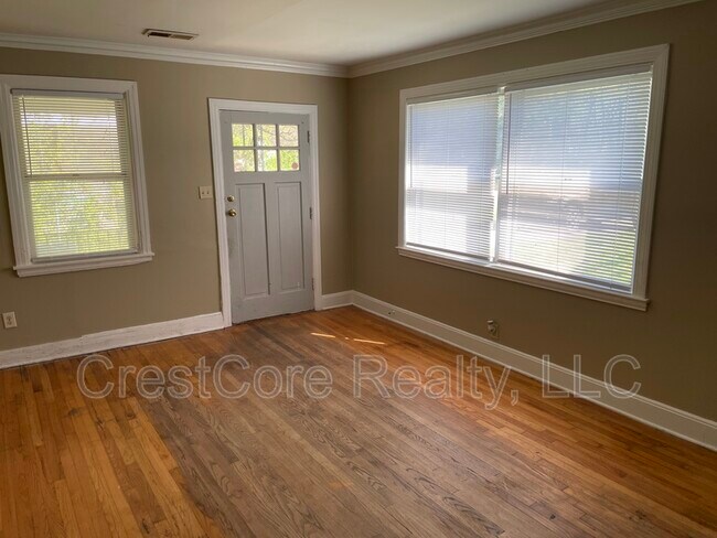 Building Photo - 4008 Philsdale Ave