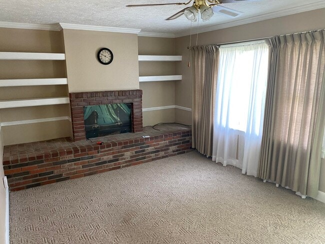 Building Photo - Cute Cottage Style Home For Rent