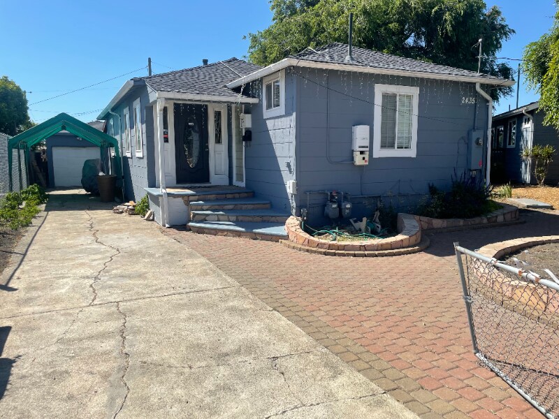 Foto principal - 2435 17th St