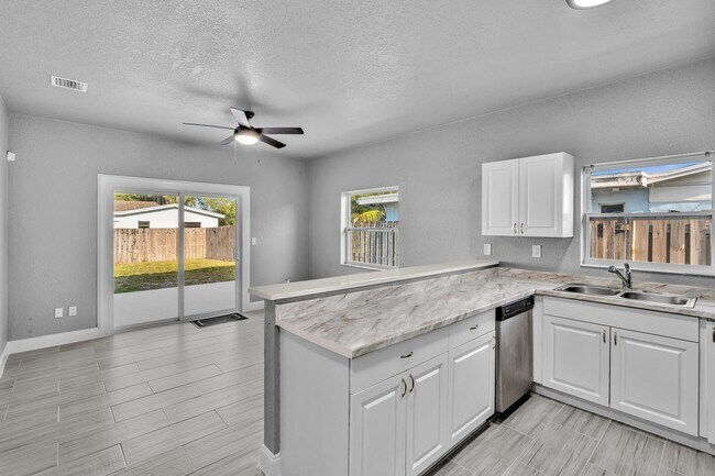 Building Photo - 2019 NW 64th Ave