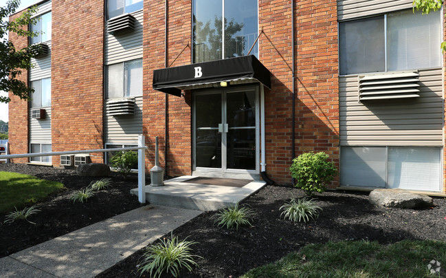 Entrance - Barkley Ridge Apartments