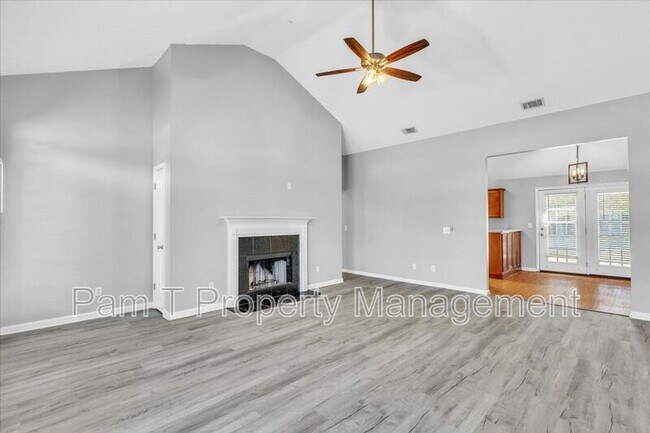 Foto del edificio - 3 Throgs Neck Way