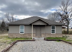 Building Photo - 473766 E 1117 Rd