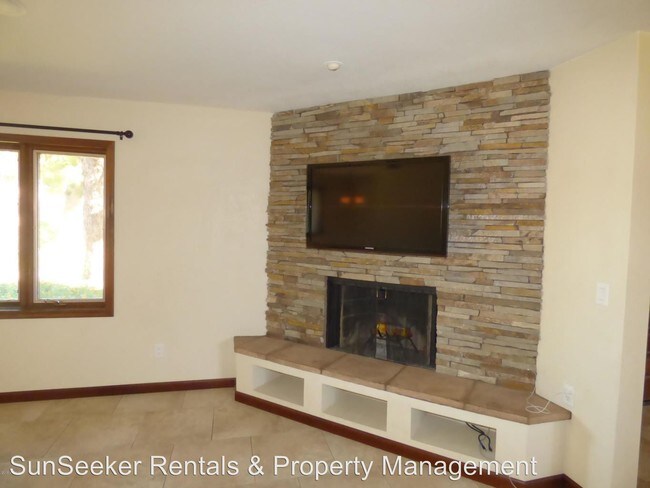 Building Photo - 5 br, 3 bath House - 660 E Bird Lane