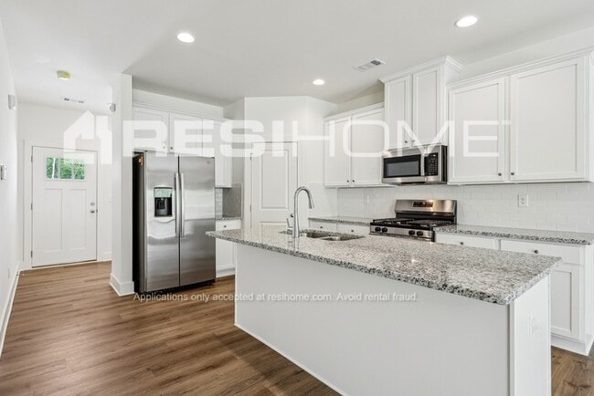 Building Photo - 327 Townley Rd