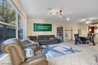 Foto del edificio - 17529 Laurel Grove Ct