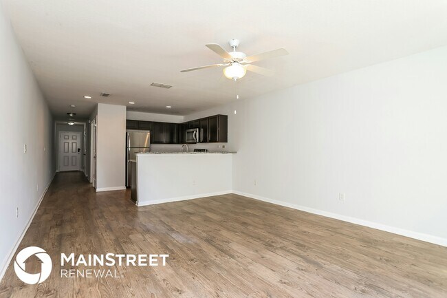 Building Photo - 558 Eiseman Wy