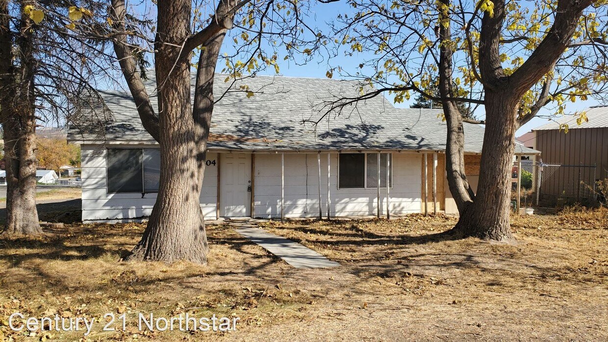 2 br, 1 bath House 304 Patton St House Rental in Marsing, ID
