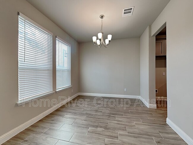 Building Photo - 405 Bright Star Ln