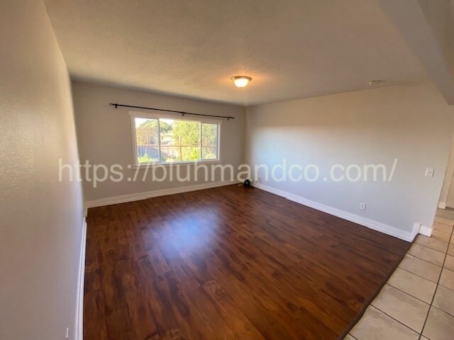 Building Photo - 3195 White Cir